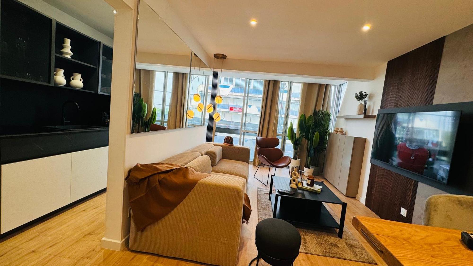Appartement 50M De La Plage Et Toutes Commodites, Plein Centre Ville Et Silencieux La Grande Motte Exteriör bild